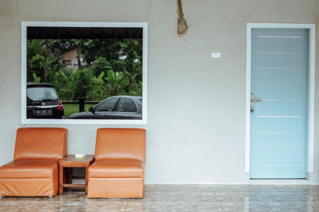 Pondok Kelapa Homestay Lampung Mitra Reddoorz バンダールランプン エクステリア 写真