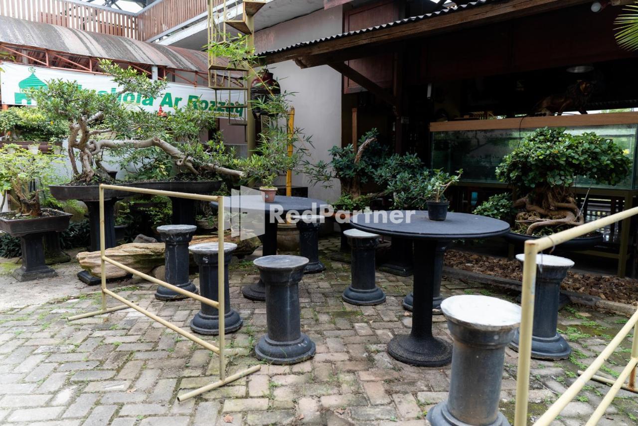 Pondok Kelapa Homestay Lampung Mitra Reddoorz バンダールランプン エクステリア 写真