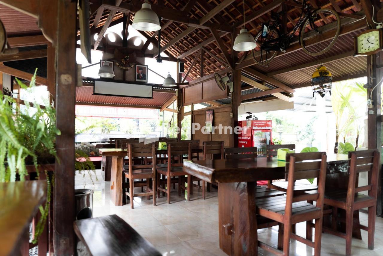 Pondok Kelapa Homestay Lampung Mitra Reddoorz バンダールランプン エクステリア 写真
