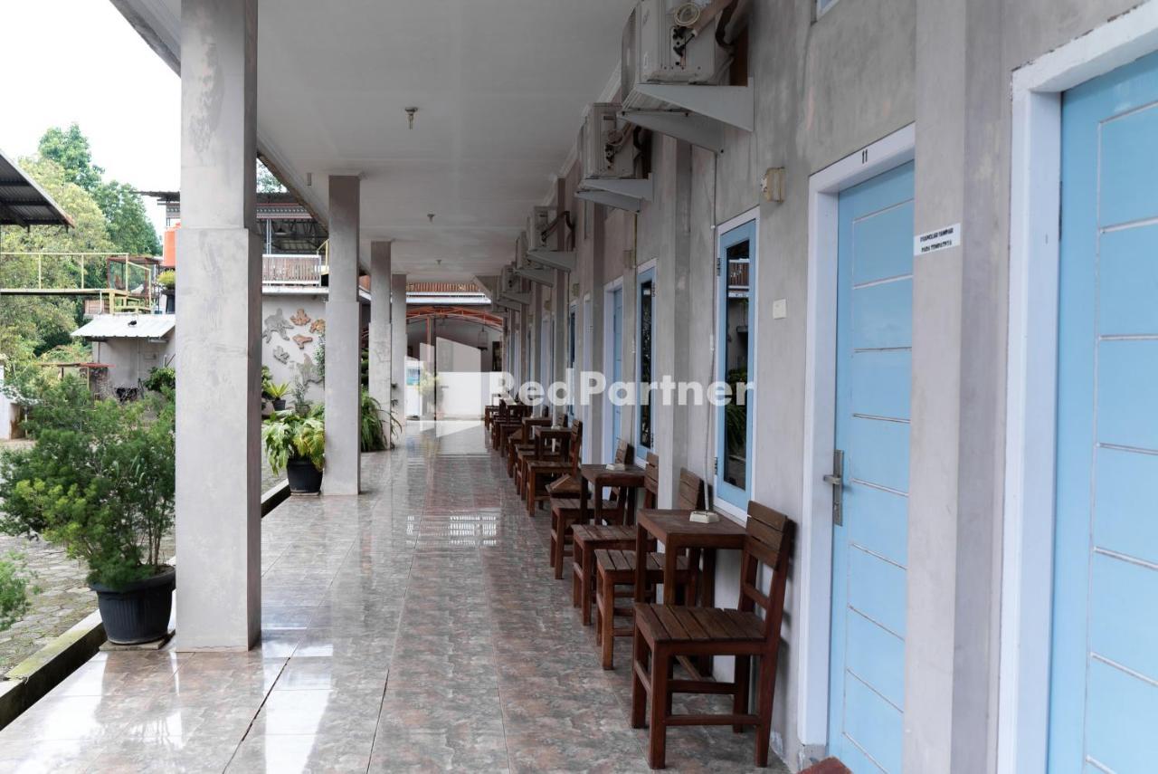 Pondok Kelapa Homestay Lampung Mitra Reddoorz バンダールランプン エクステリア 写真
